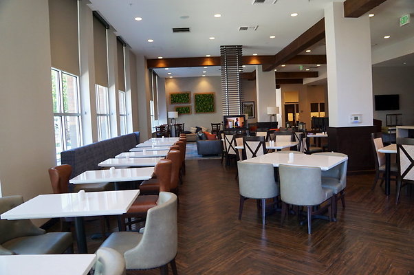 Hilton.Lobby.Bar.92
