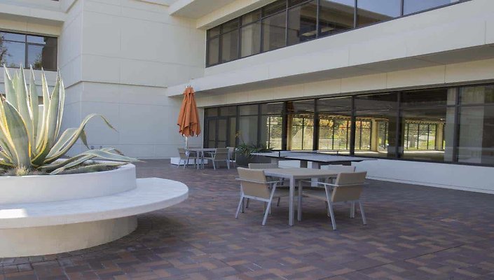 150-N.-Orange-Grove-Patio-11