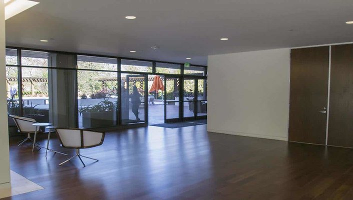 150-N.-Orange-Grove-Lobby-2nd-Floor-18
