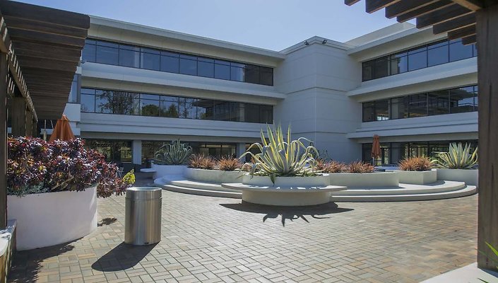 150-N.-Orange-Grove-Patio-17