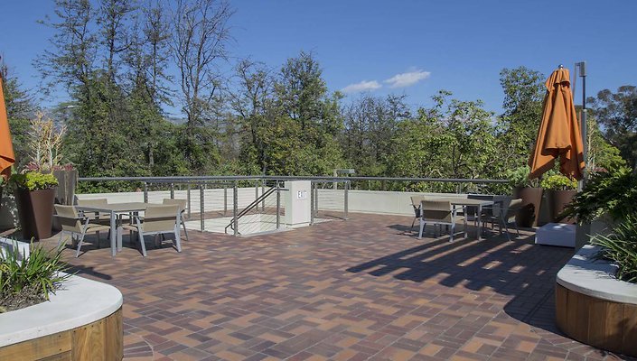 150-N.-Orange-Grove-Patio-15