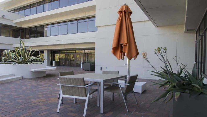 150-N.-Orange-Grove-Patio-06