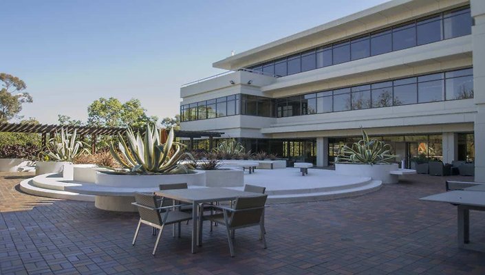 150-N.-Orange-Grove-Patio-10