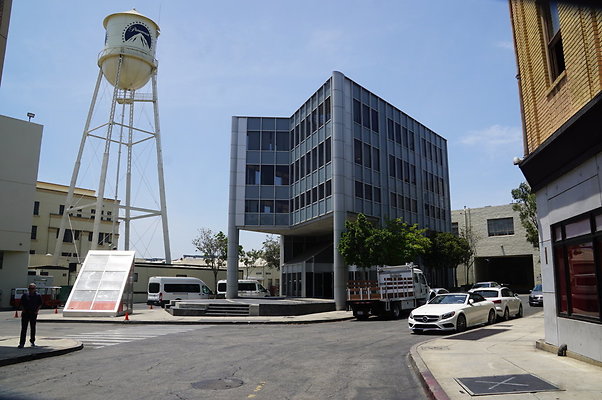 Paramount.Back.Lot.w.car.72