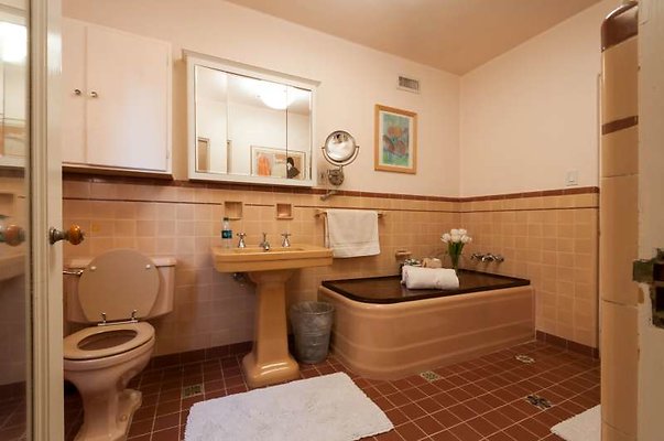 3683 bath