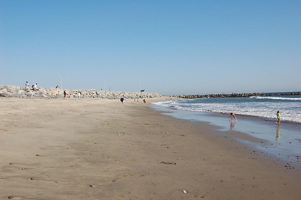 Cabrillo Beach.Bath House Area.San Pedro