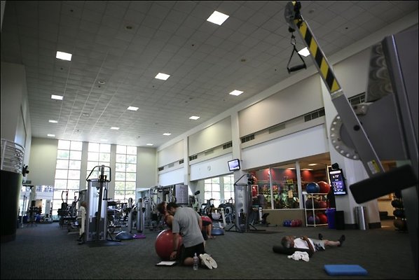 ParkTerrace 90045 20110427 1199