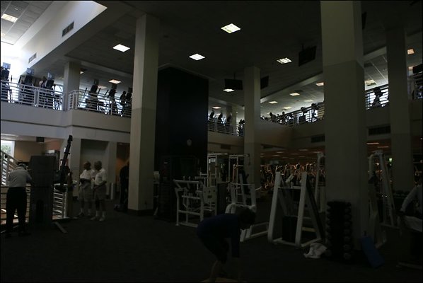 ParkTerrace 90045 20110427 1156