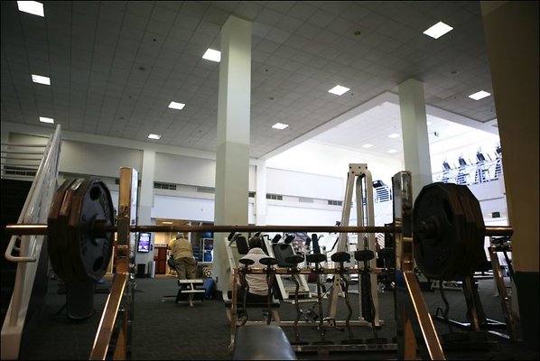 ParkTerrace 90045 20110427 1204