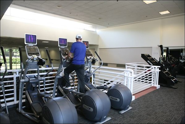 ParkTerrace 90045 20110427 1170