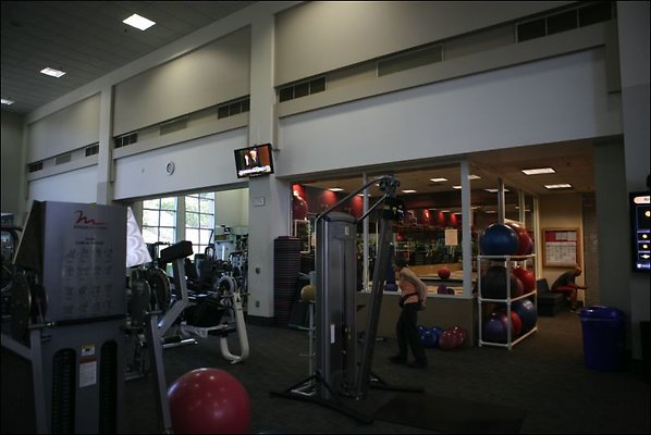 ParkTerrace 90045 20110427 1159