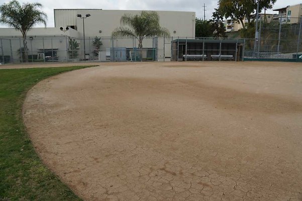 ELAC Softball 63