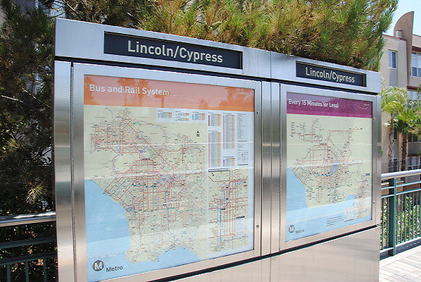 MTA.Gold.Lincoln.Cypress Station11
