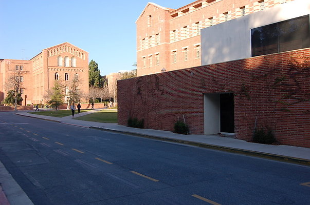 UCLA.Portola.Plaza.004