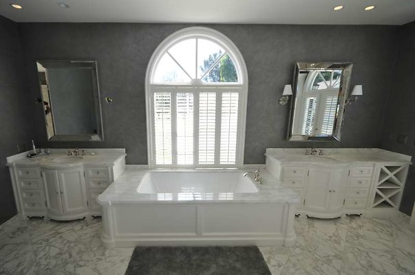 8993 bath