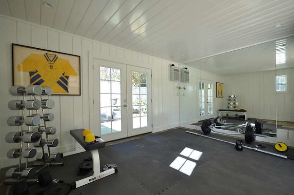 8993 gym2
