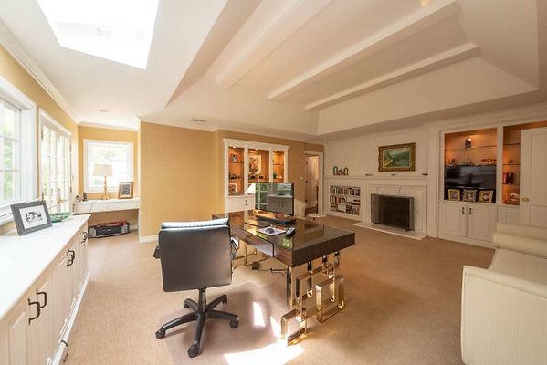 10282 office5