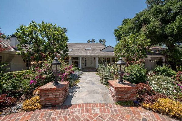 10282 porch2