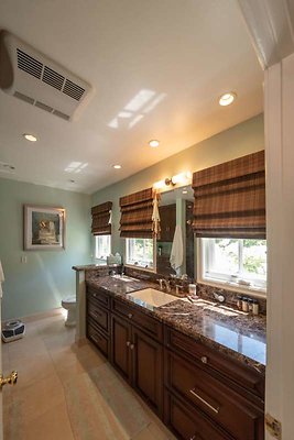 10282 bath4