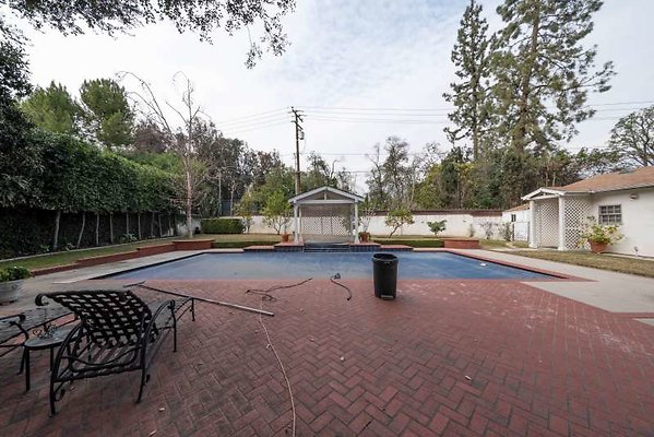 11429 pool2