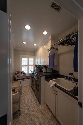 11429 laundry