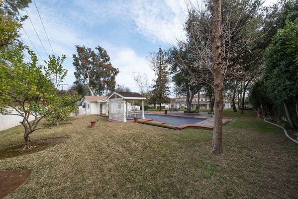 11429 garden2
