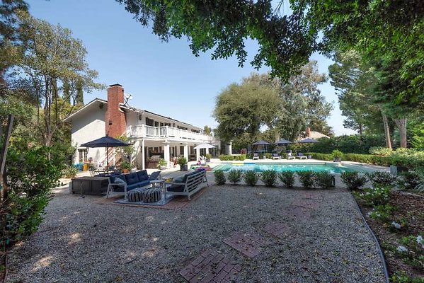 11215 pool7