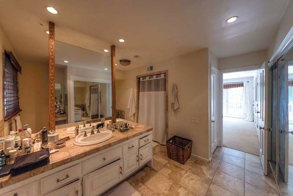 11215 bath3