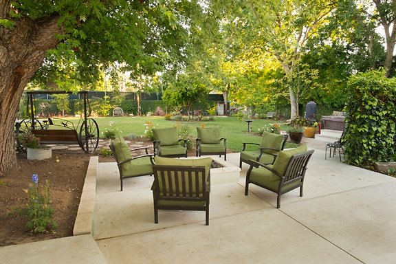 8625 patio