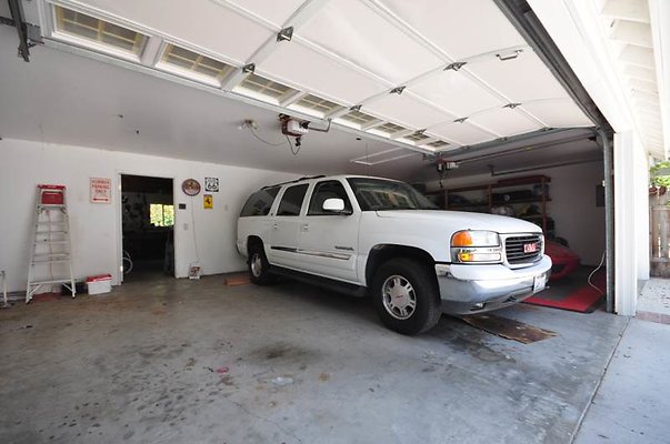2618 garage