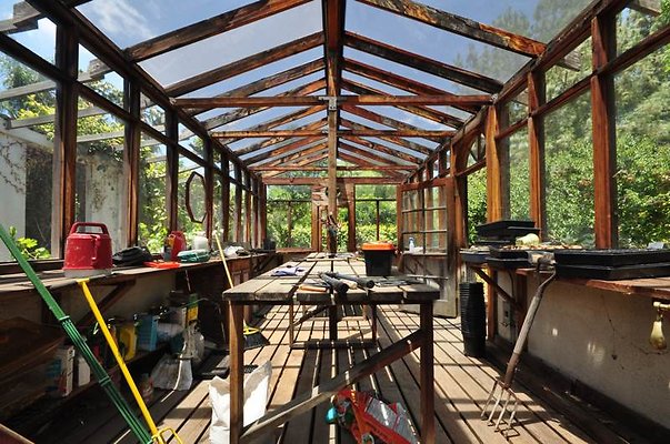 2618 greenhouse3