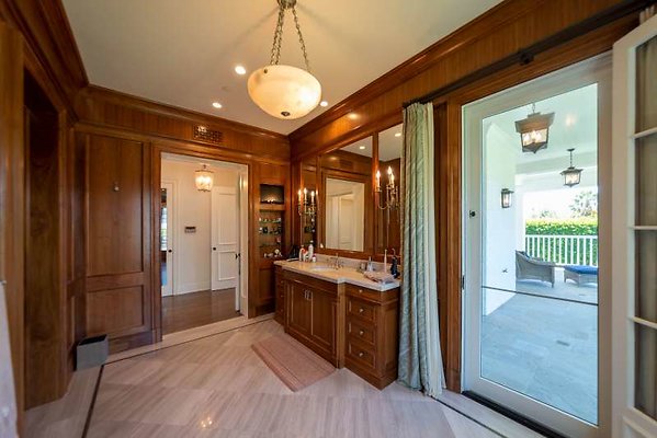 12451 bath6