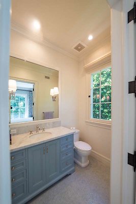 12451 bath11