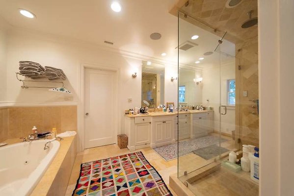 12015 bath2