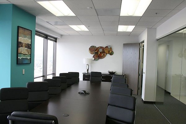 Loc Portal 1055 W. 7th - DTLA (has conference room same office)