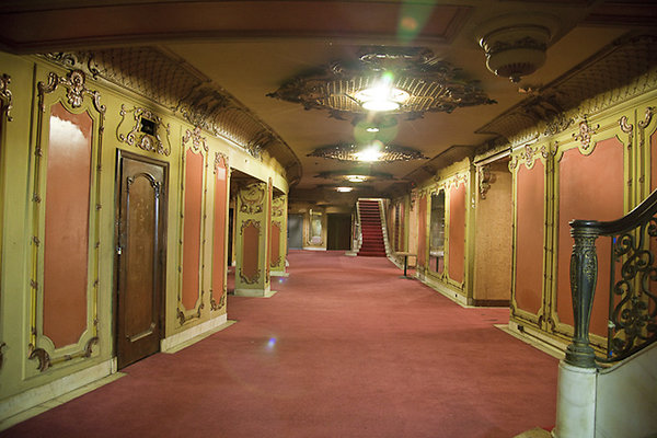 Los Angeles Theater 9