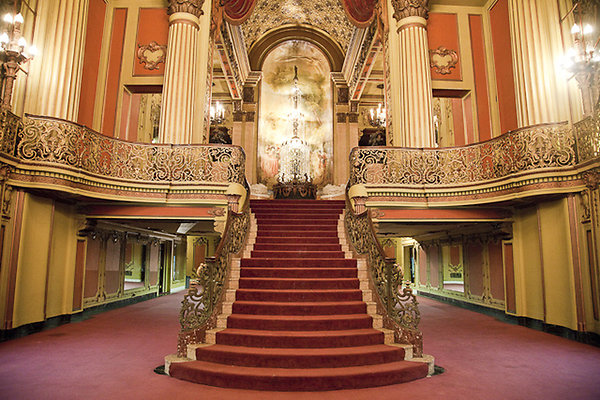 Los Angeles Theater 2