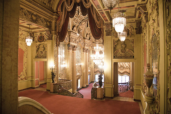 Los Angeles Theater 8