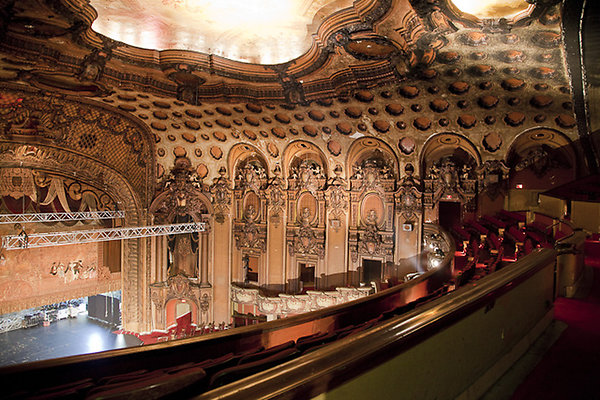 Los Angeles Theater 14