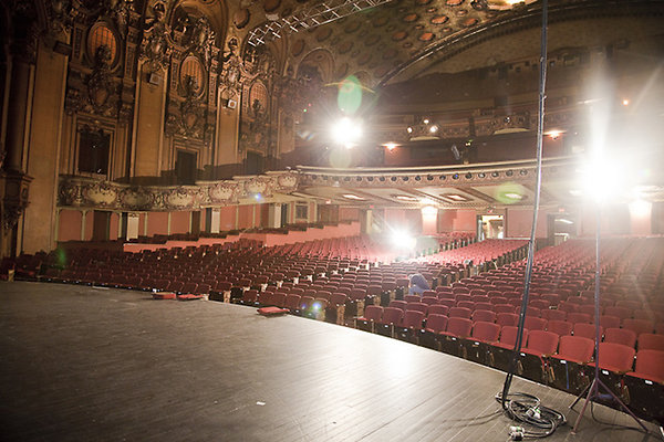 Los Angeles Theater 23