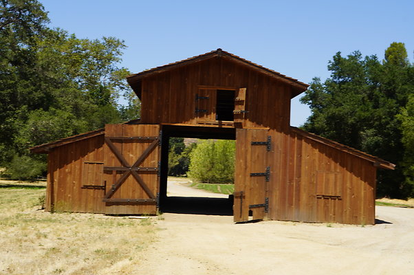 GOR.Ragwing Barn.Green.012