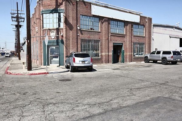 CapEquityDowntownManufacturingMachineShop2
