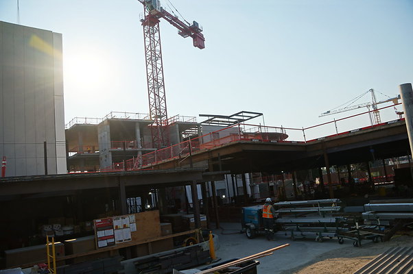 Construct-5900 Olympic Blvd..Mid.City.09