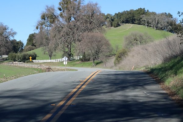 VINEYARD DRIVE.16