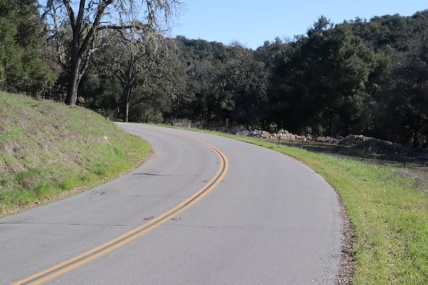 VINEYARD DRIVE.23