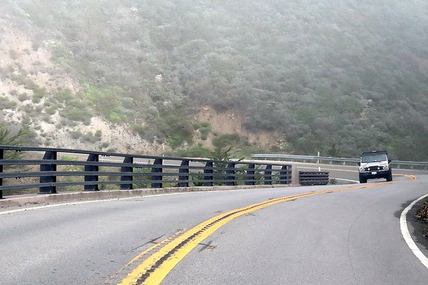HWY 1 NORTH TOWARDS RAGGED POINT.14