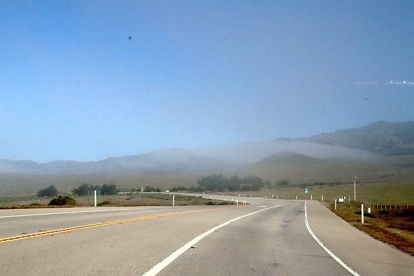 HWY 1 NORTH TOWARDS RAGGED POINT.2