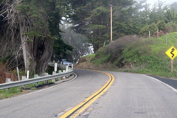 HWY 1 NORTH TOWARDS RAGGED POINT.16