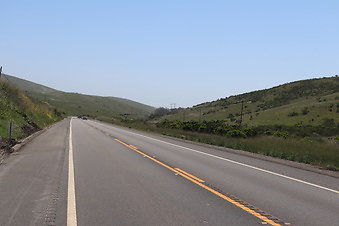 HWY 1 NORTH TOWARDS RAGGED POINT.33
