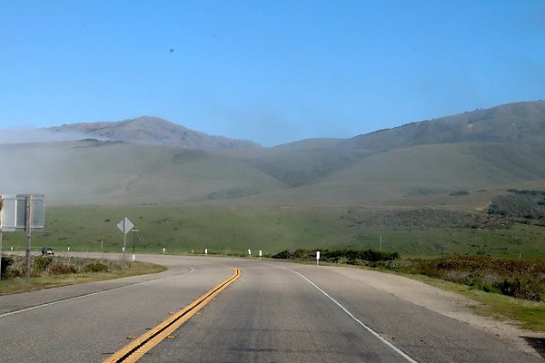 HWY 1 NORTH TOWARDS RAGGED POINT.4